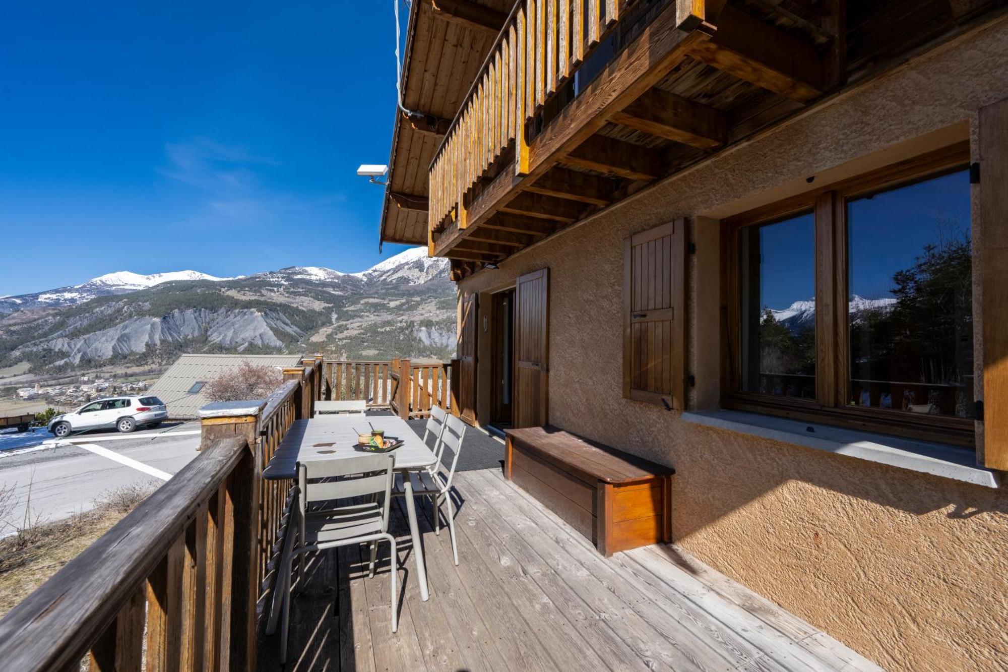 Parenthese Alpine - Poele A Bois - Calme - Parking * Enchastrayes